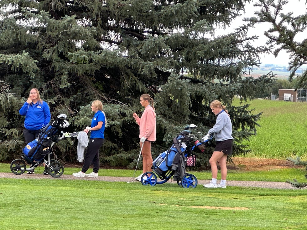 Local golfers in Gering on Monday for annual invite.